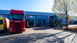 20260329-Tom-Holding-00078